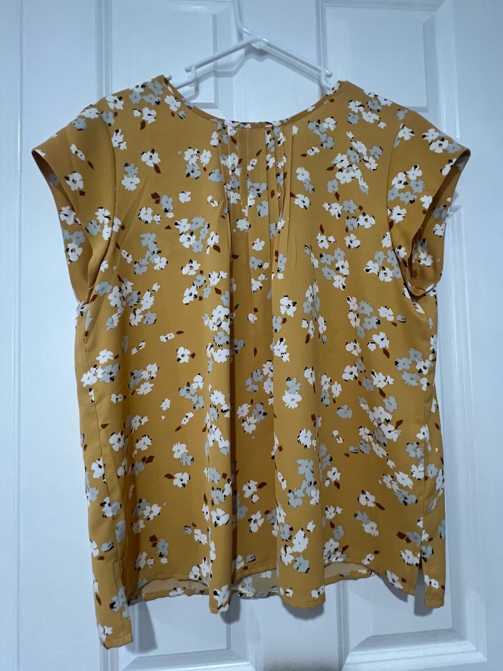 Mustard Floral Cap-Sleeve Blouse Large
